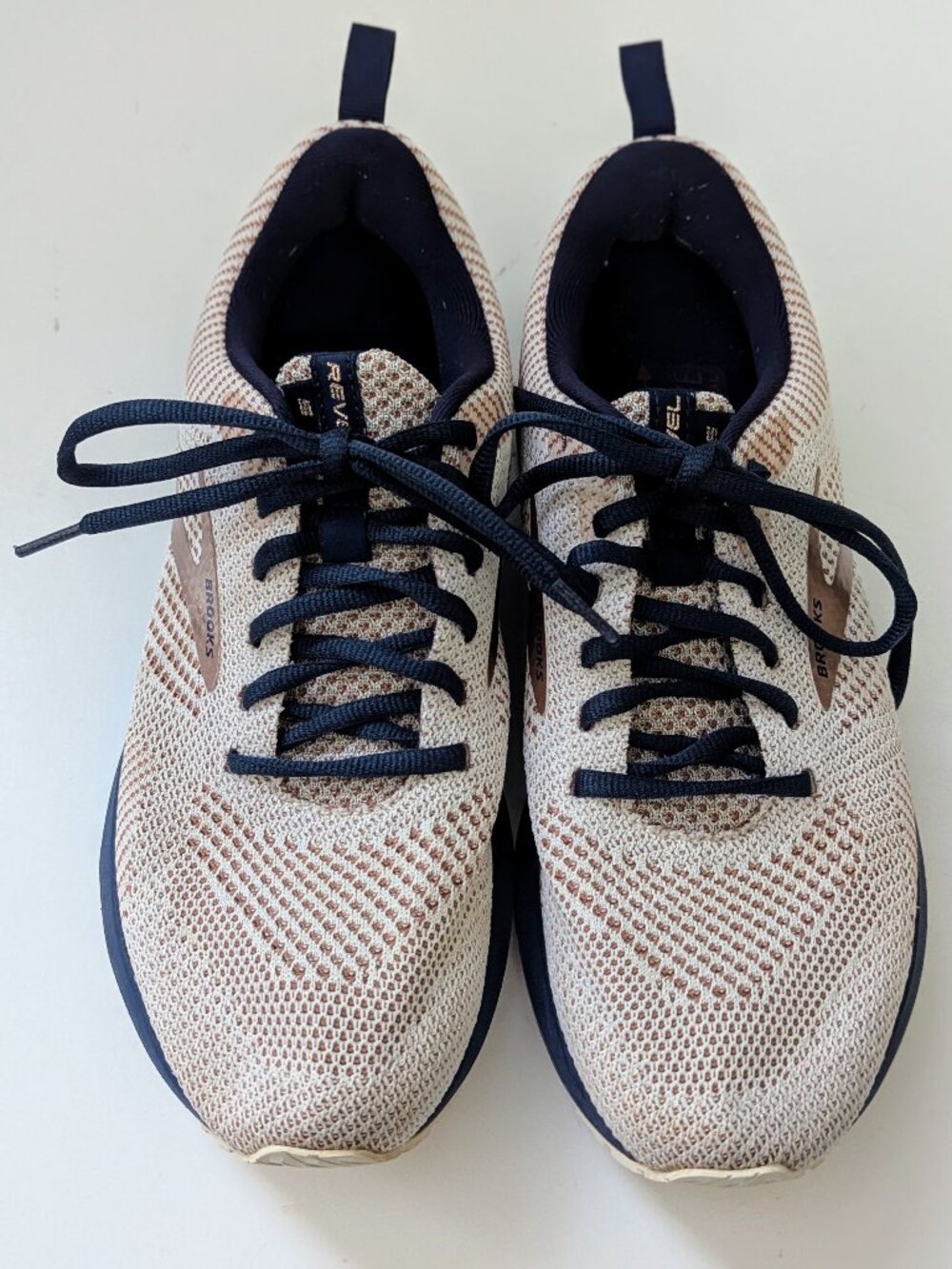 Brooks Revel 5 Women's 9.5 Running Shoes White Navy Copper